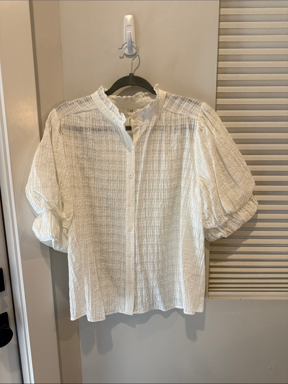 Lightweight White Textured Button-Front Women’s Shirt